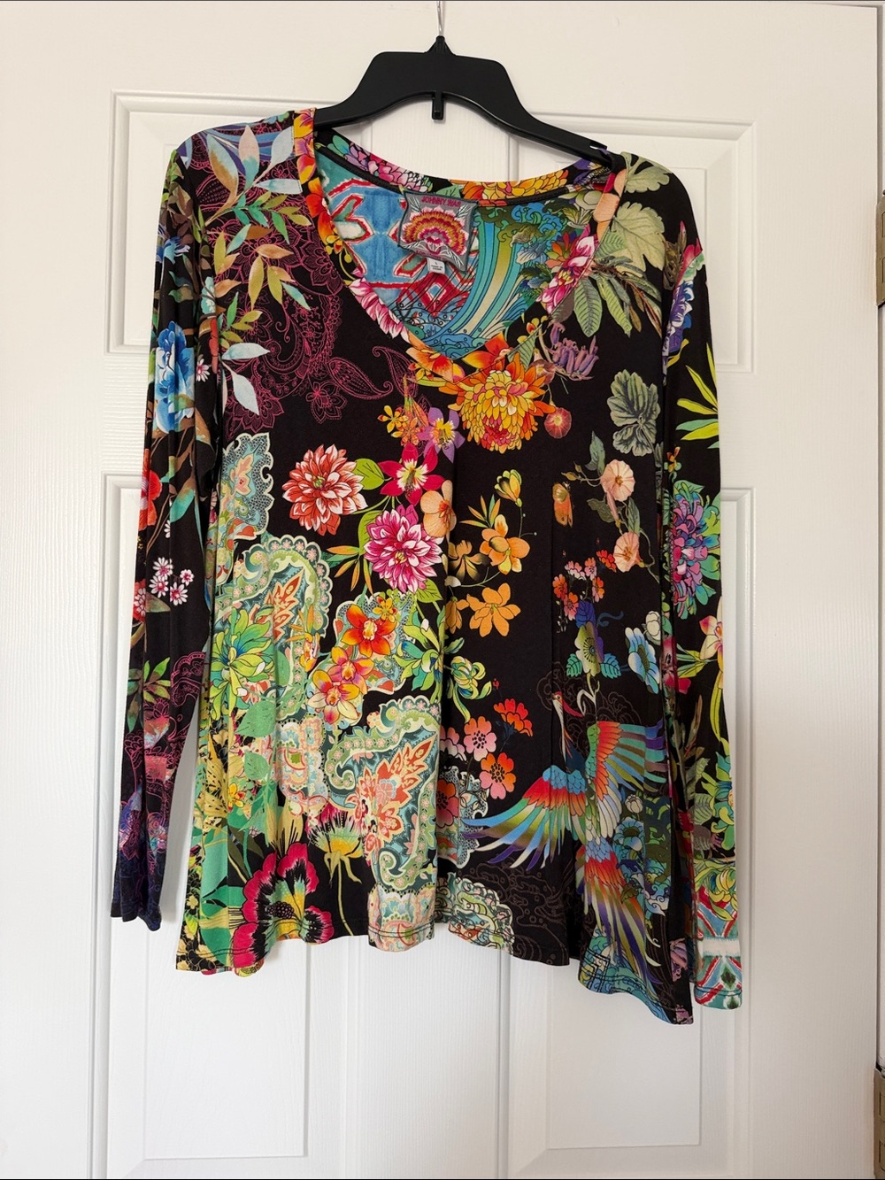Johnny Was v-neck long sleeve casual top